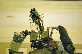 <b>Author:</b> Theron Trowbridge<br>
<b>License:</b> <a href="https://creativecommons.org/licenses/by-nc/2.0/" target="_blank" rel="noopener">CC BY-NC 2.0</a> Naked Animatronics Flickr Theron Trowbridge CC BY NC 2 0