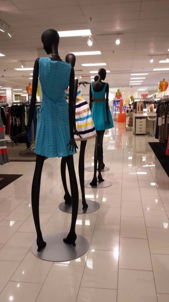 <b>Author:</b> Jim Bauer<br>
<b>License:</b> <a href="https://creativecommons.org/licenses/by-nd/2.0/" target="_blank" rel="noopener">CC BY-ND 2.0</a> Aliens in Dresses Flickr Jim Bauer CC BY ND 2 0