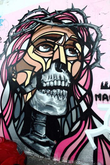 <b>Author:</b> ID Number THX 1139<br>
<b>License:</b> <a href="https://creativecommons.org/licenses/by/2.0/" target="_blank" rel="noopener">CC BY 2.0</a> Graff Flickr ID Number THX 1139 CC BY 2 0