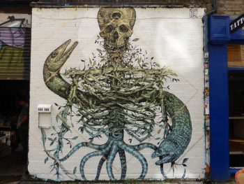 <b>Author:</b> duncan cumming<br>
<b>License:</b> <a href="https://creativecommons.org/licenses/by-nc/2.0/" target="_blank" rel="noopener">CC BY-NC 2.0</a> Alexis Diaz graffiti Shoreditch Flickr duncan cumming CC BY NC 2 0
